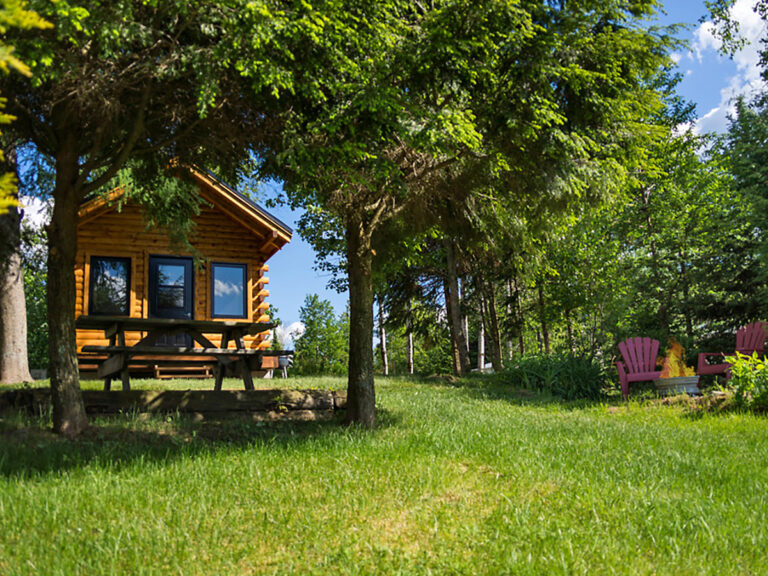 Chalet locatif camping la Mine de cuivre à Eastman en Estrie
