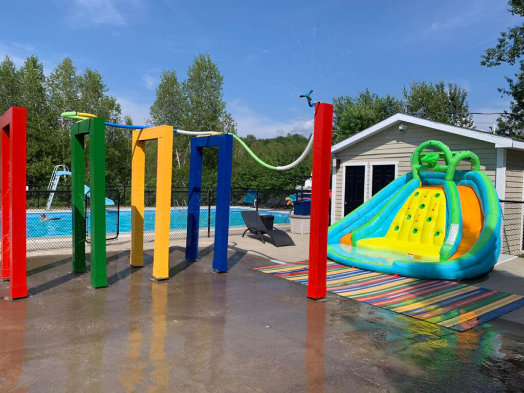 Jeux d'eau du camping la Mine de cuivre à Eastman en Estrie