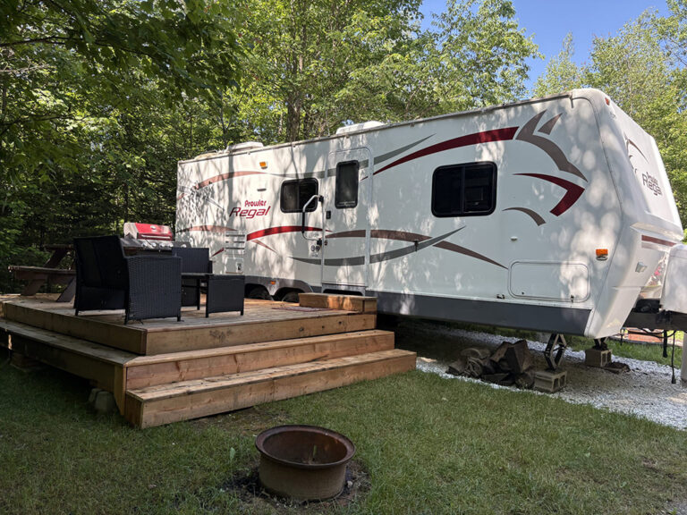 Roulottes au camping la Mine de cuivre à Eastman en Estrie